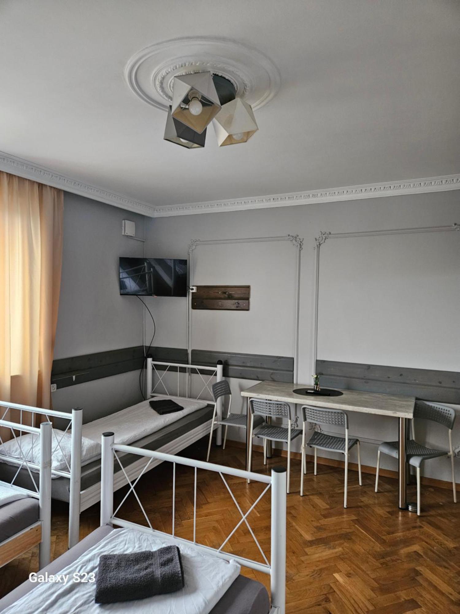 Pokoje Pracownicze Кімнати Для Працівників,Гуртожиток Swarzedz Luaran gambar